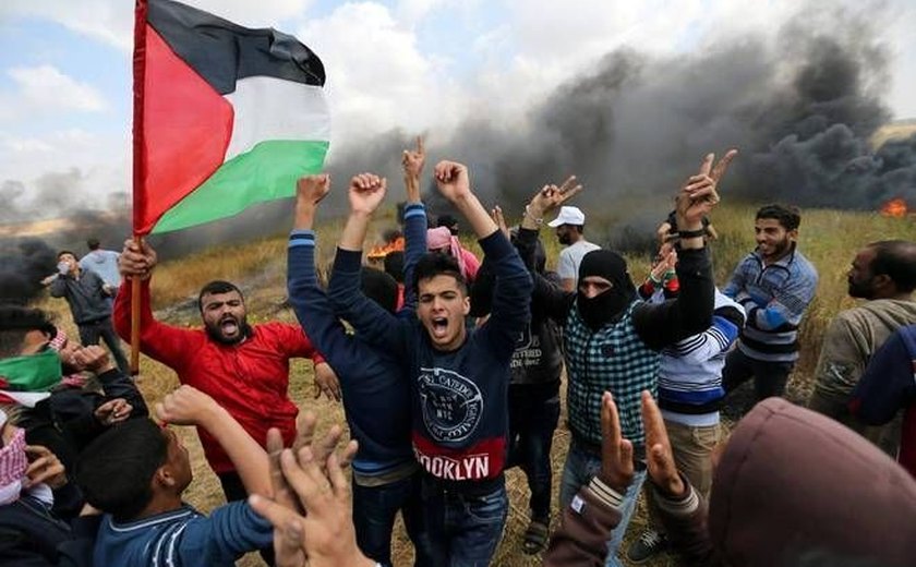 Confronto entre soldados de Israel e palestinos deixa 15 mortos