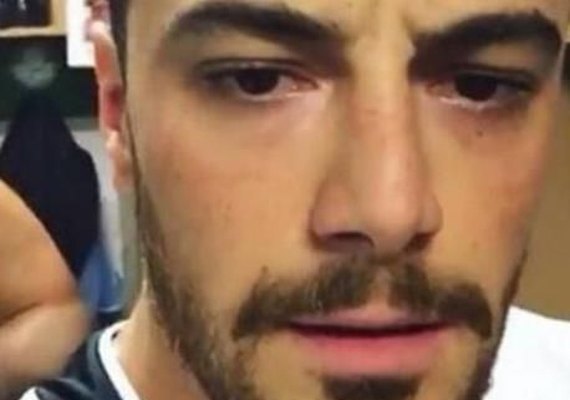 Felipe Tito posta vídeo em vestiário e acaba mostrando homem pelado ao fundo
