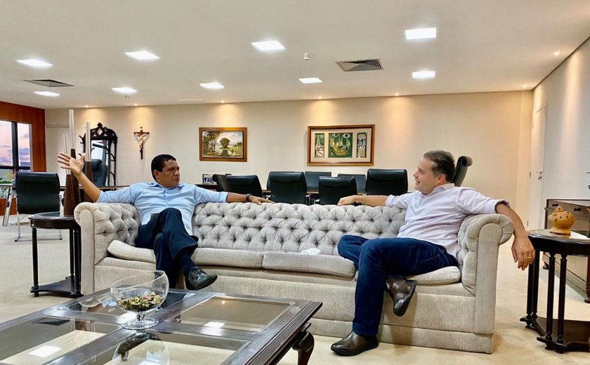 Governador declara apoio a candidato do PSB, partido de JHC em Palmeira dos Índios