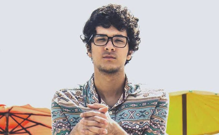 Phill Veras apresenta novo show em Maceió nesta sexta (01)