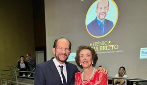 Vereador Dr.Cléber Costa Recebe homenagem como empreendedor cultural em Maceió