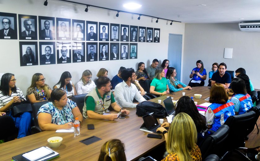 Sesau discute com técnicos do Ministério da Saúde situação da meningite em Alagoas