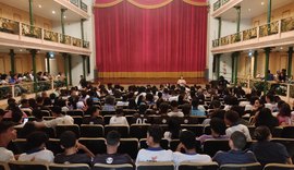 Projeto Escola levará estudantes e professores para espetáculos dos 112 anos do Teatro Deodoro