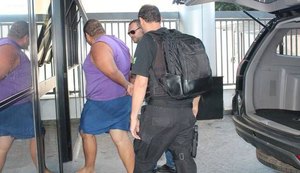 Suspeito se vestia de Papai Noel para abusar de crianças, diz PF