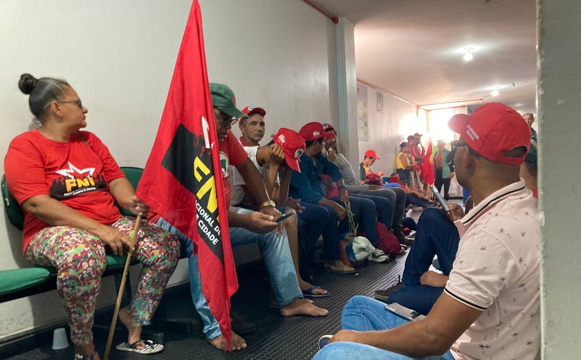 Movimentos ocupam Incra e exigem exoneração de superintendente