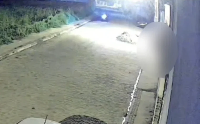 Imagens de atentado contra vereador em Campo Grande são divulgadas pela Polícia Civil de Alagoas