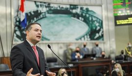 Governador anuncia revisão de contribuição previdenciária de servidores estaduais