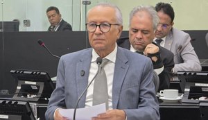 Doutor Wanderley defende que as policiais civis se aposentem aos 52 anos