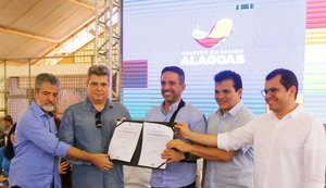 Com Paulo Dantas, Ricardo Nezinho participa de assinatura para implantação do IC em Arapiraca