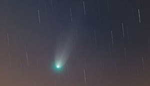 Vídeo mostra cometa Leonard passando pela Terra pela primeira vez em 80 mil anos
