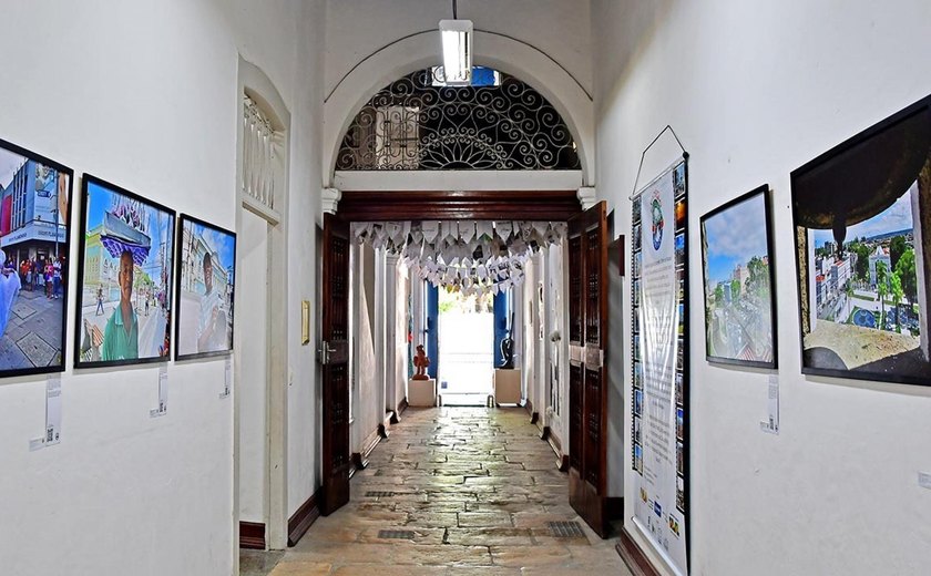 Mostra fotográfica sobre o Centro inaugura espaço de exposição na Biblioteca Pública Estadual