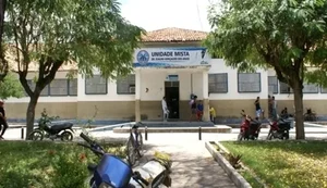 Idoso de 86 anos vai parar em hospital após mulher jogar escada em suas costas