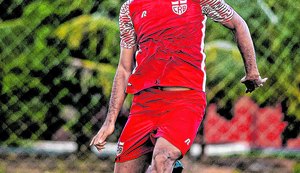 Bicampeão estadual, CRB enfrenta o Athletico amanhã