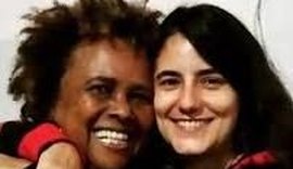 Sandra de Sá fala de namoro com compositora 29 anos mais jovem: 'Não tive crise de idade'