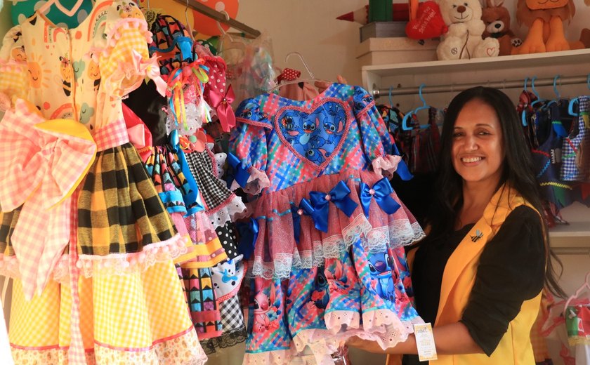 Festa Junina: costureira mantém viva tradição e confecciona trajes típicos infantis