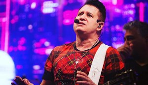 Marrone passa por cirurgia de emergência após cair de palco durante show em Goiânia