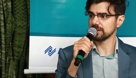 Coordenador da campanha de Lula fala sobre reforma tributária em evento de servidores do Fisco