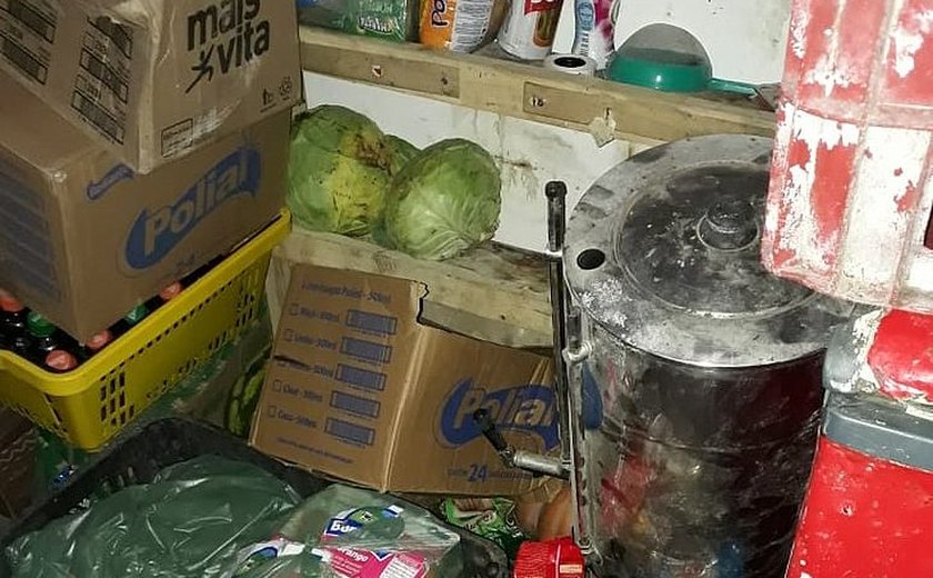 Vigilância Sanitária apreende 150 kg de alimentos impróprios para consumo