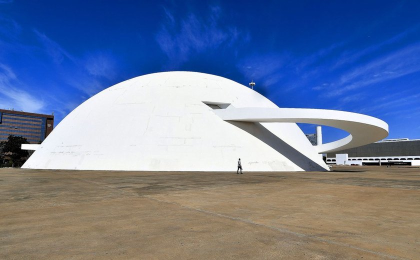 Distrito Federal faz casamento comunitário no Museu Nacional