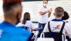 Rede pública estadual inicia ano letivo com crescimento de 30% no número de matriculados