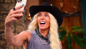 Pai de ex-BBB famosa é confirmado em elenco de 'A Fazenda 17', da Record TV