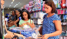 Pais já começam a procurar por material escolar em lojas de Maceió