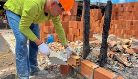 Obras de barracas atingidas em incêndio no entorno do Mercado da Produção avançam