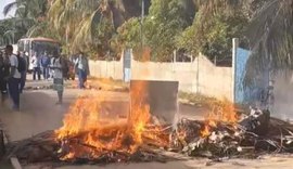 Integrantes do MST fecham estrada em Carro Quebrado em protesto por falta de água