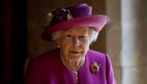 Médico da rainha Elizabeth II morre em acidente de bicicleta