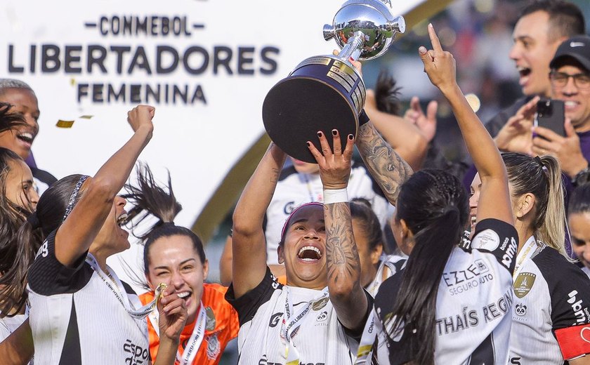 Corinthians faz história com tricampeonato consecutivo