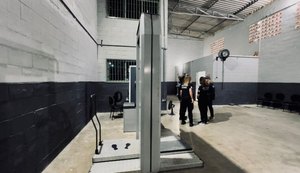 Cinco mulheres são presas ao tentar entrar com drogas em penitenciária