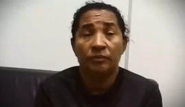 Matriarca diz à polícia que envenenou vizinha com café para culpá-la pela morte da família