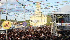 'Carnalaje' leva mais de 30 mil foliões às ruas na Quarta-Feira de Cinzas