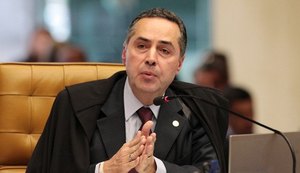 Ministro Luís Barroso fala sobre operação que desbaratou grupo que espalhava fake news