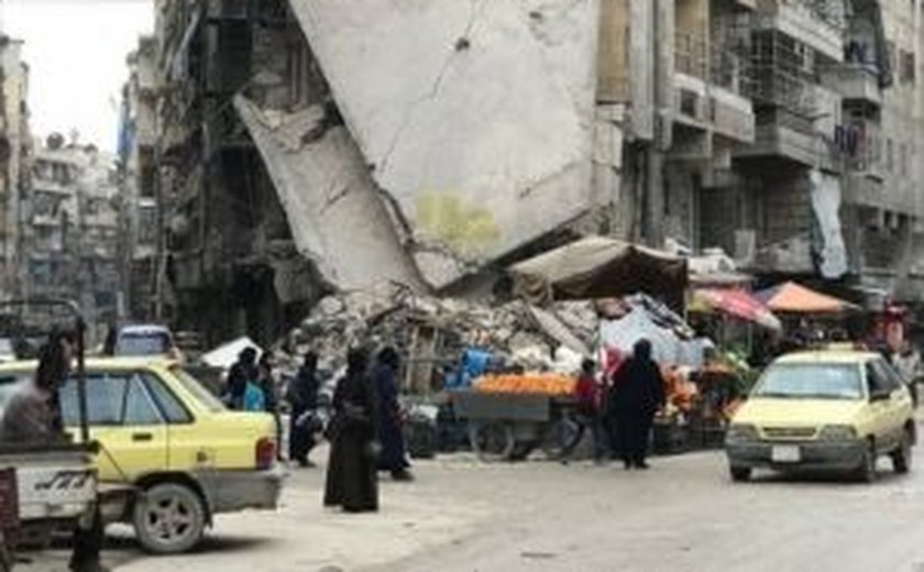 Sírios iniciam a grande tarefa de reconstruir a cidade de Aleppo