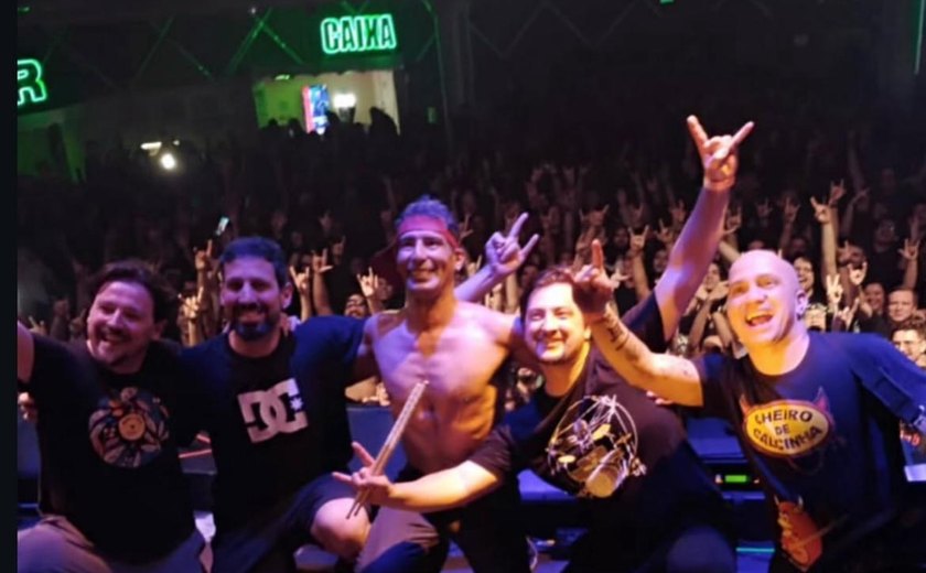 Banda Cheiro de Calcinha inicia trabalho na Livestage