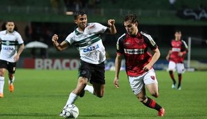 Coritiba sai de campo cobrado por mudança de atitude após derrota