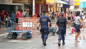SEMSCS mantém ações de ordenamento durante operação no Centro de Maceió
