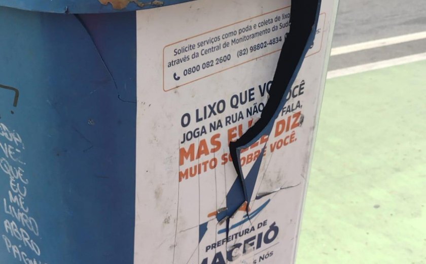 Jovem usa explosivo para destruir papeleira em praça no bairro do Prado