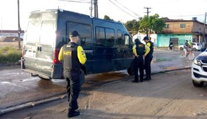 Veículos são removidos por realizar transporte clandestino em Maceió