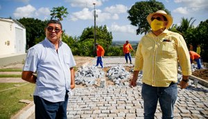 “Não vivemos mais na escuridão e na lama”, afirma morador de Rio Largo
