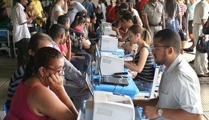 Mutirão promove emissão de documentos e casamento coletivo
