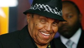 Pai de Michael Jackson sofre acidente de carro em Las Vegas