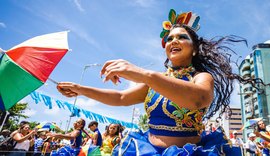 Mais de 15 atrações animam o primeiro dia de Carnaval em Maceió