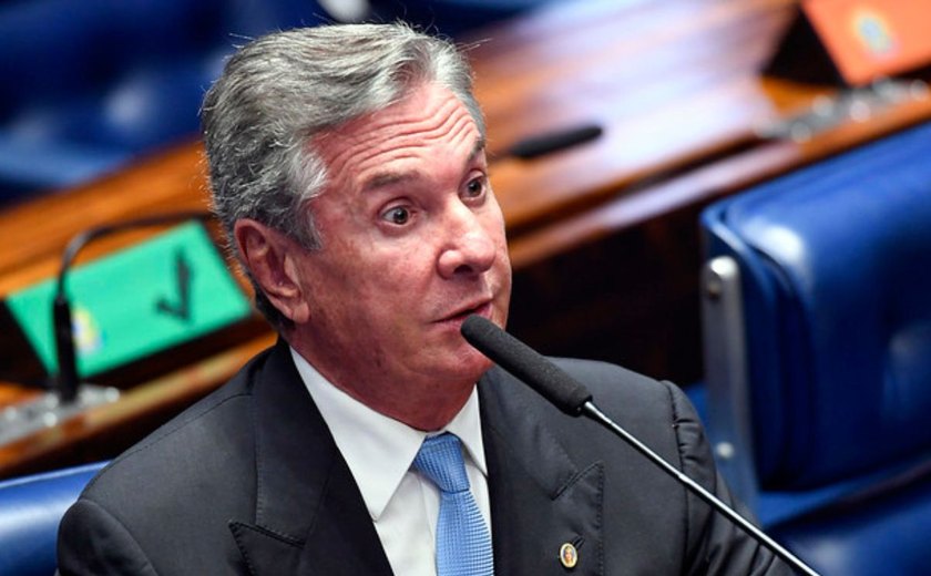Justiça afasta Collor do comando da Gazeta