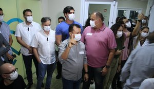 Comitiva visita instalações do Hospital da Cidade