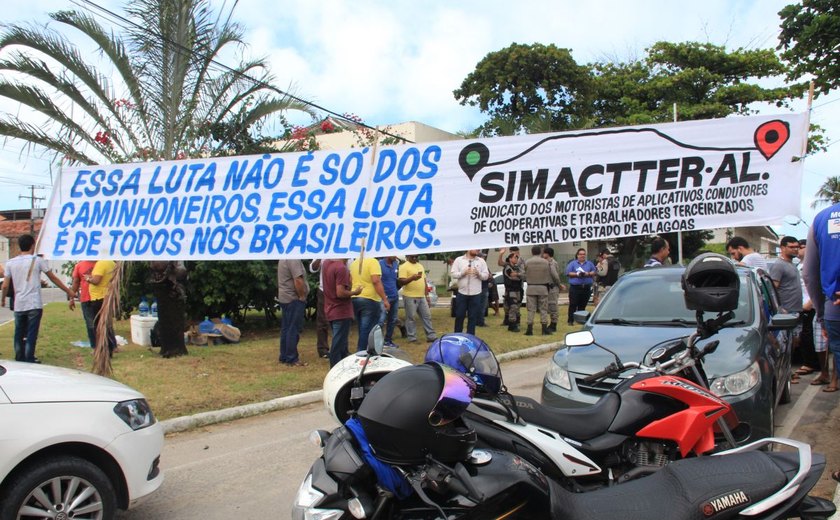 Protestos deixam postos de combustíveis desabastecidos em Alagoas