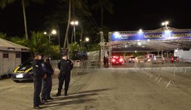 Homem é autuado por truculência contra enfermeira durante vacinação em Maceió