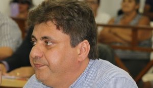 Confusão: Justiça manda vereador assumir presidência da Câmara de Arapiraca