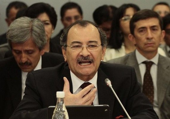 Envolvido no caso Odebrecht, controlador-geral do Equador renuncia